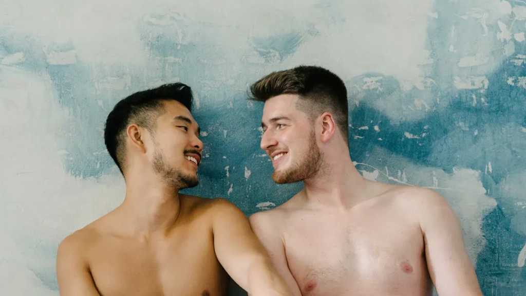 How Mutual Masturbation Deepens Intimacy in Relationships
