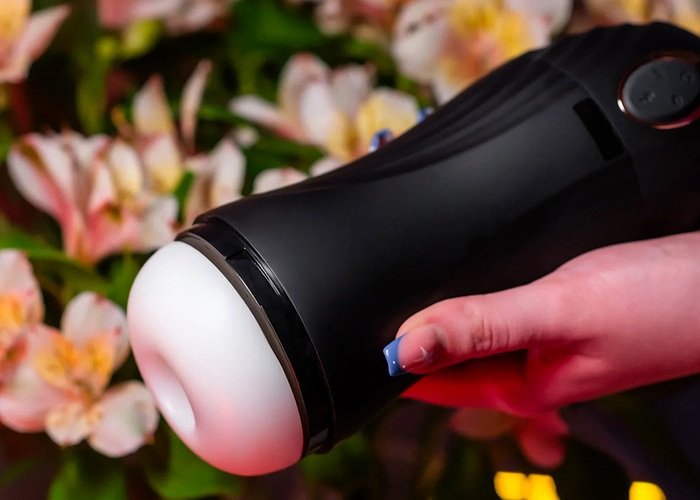 Male sex toy products shown for drying, storage, and odor prevention tips.